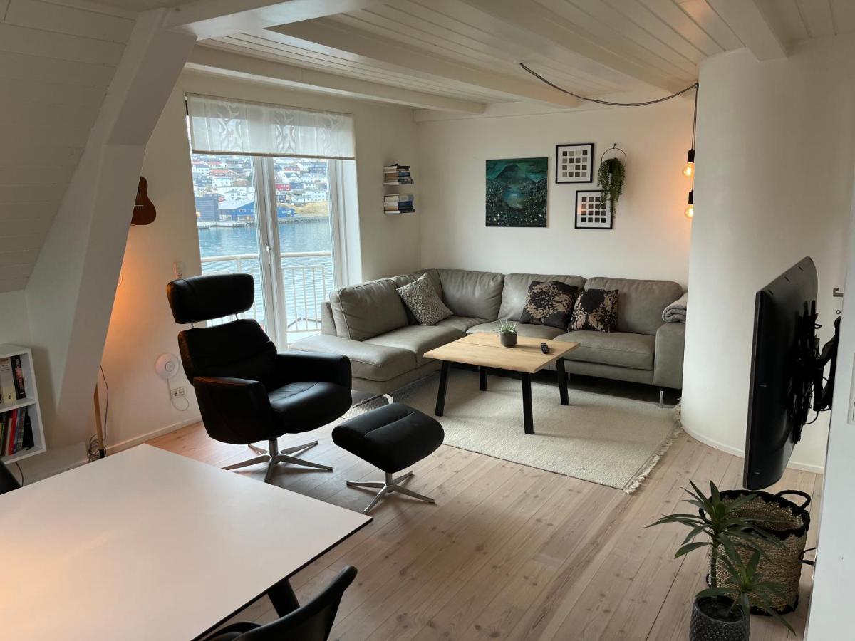 Apartment Downtown - Great View! Klaksvík المظهر الخارجي الصورة